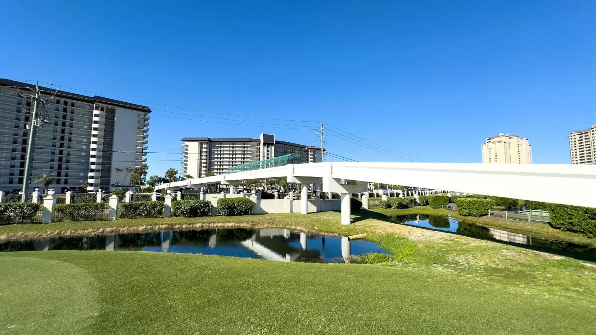 Edgewater Villa 3011 'Fountain View Hideaway' Panama City Beach