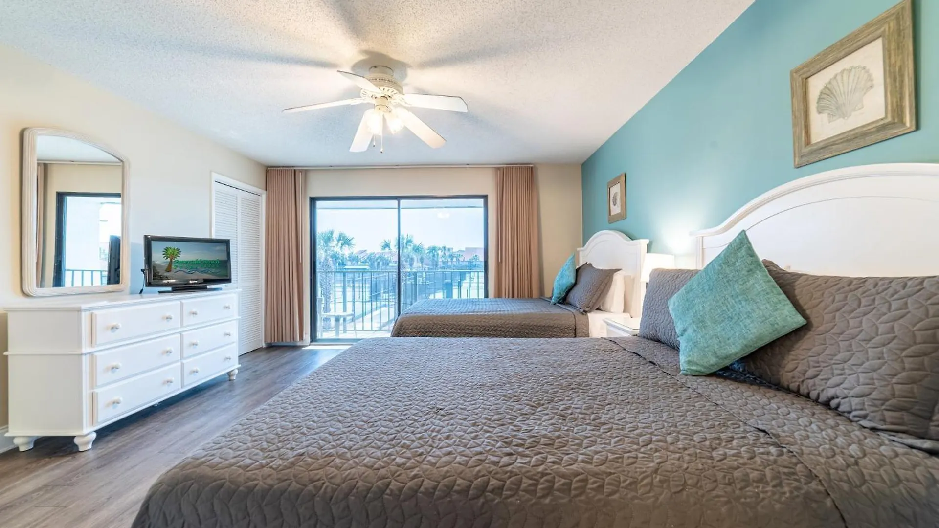 Edgewater Villa 3011 'Fountain View Hideaway' Panama City Beach Holiday home